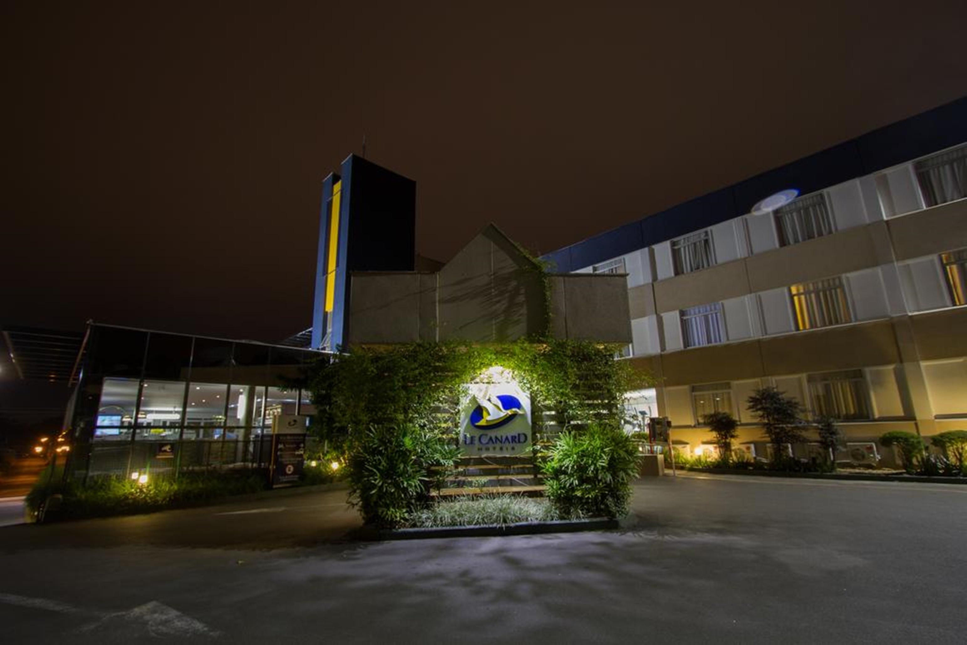 Le Canard Joinville Exteriör bild