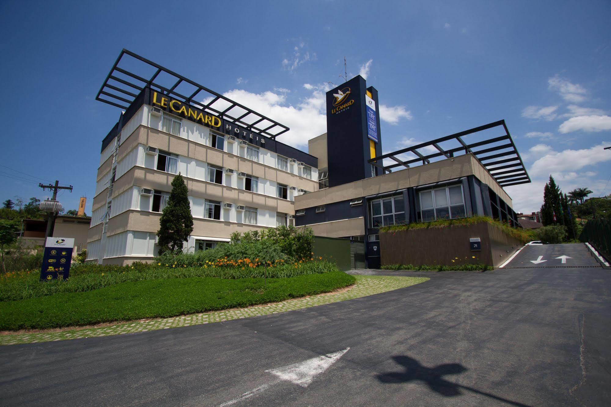 Le Canard Joinville Exteriör bild