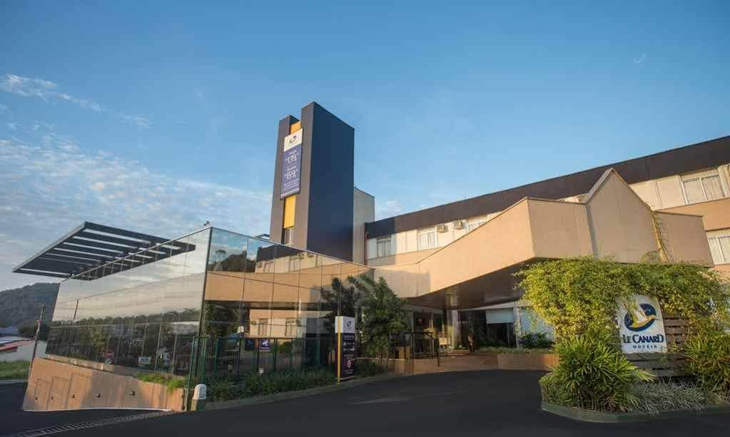 Le Canard Joinville Exteriör bild